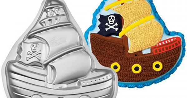 Pirate Ship Shape Aluminium Cake Mould 3442